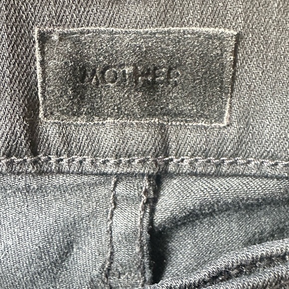 MOTHER “The Insider Crop Step Fray” Jeans In Not Guilty Wash Size 30 Like New! - Picture 13 of 13